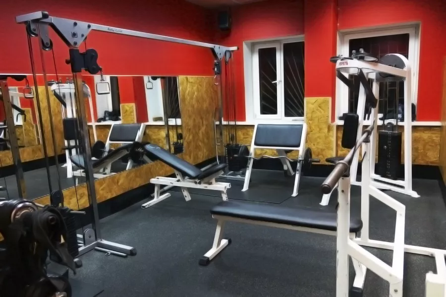 Тренажёрный зал Full Power Fit в Москве: Боевые искусства, Детский уголок, Кроссфит, Персональный тренер, Фитнес бар,