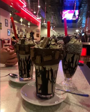 Сеть ресторанов "Starlite diner".