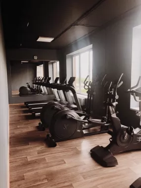 Фитнес-клуб "Delta Sport КОМУНАРКА".