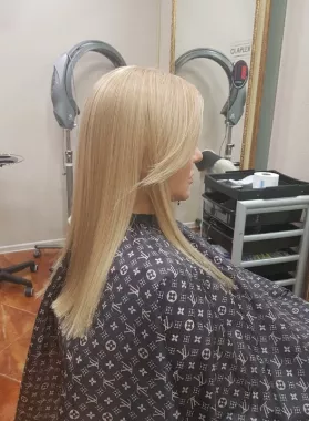 Салон красоты"Августина".