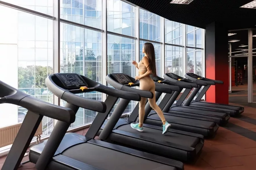 Фитнес-центр Altis gym в Москве: Аэробика, Йога, Пилатес, Стретчинг, Фитнес для детей, Персональный тренер, Цигун, Шейпинг, Массаж, Сауна, Солярий, Танцевальные программы,