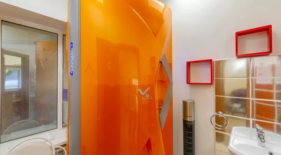 Салон красоты и коррекции фигуры JIN Studio в Москве: Маникюр, Окрашивание, Педикюр, Солярий, Волосы, Прическа, Ногти, Стрижка, Косметология, Массаж,