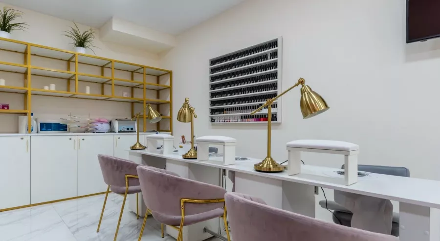 Студия красоты Liu beauty в Москве: Маникюр, Педикюр, Окрашивание, Косметология, Ногти, Ресницы, Массаж, Волосы,