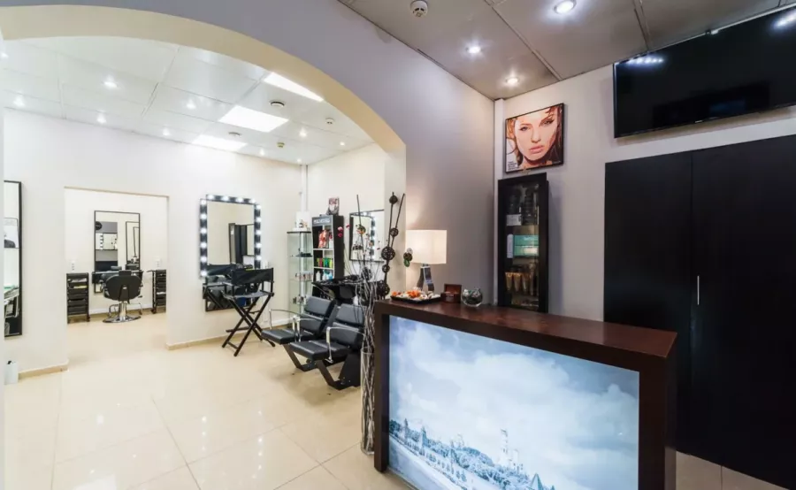 Салон красоты Paul Mitchell в Москве: Маникюр, Стрижка, Окрашивание, Педикюр,