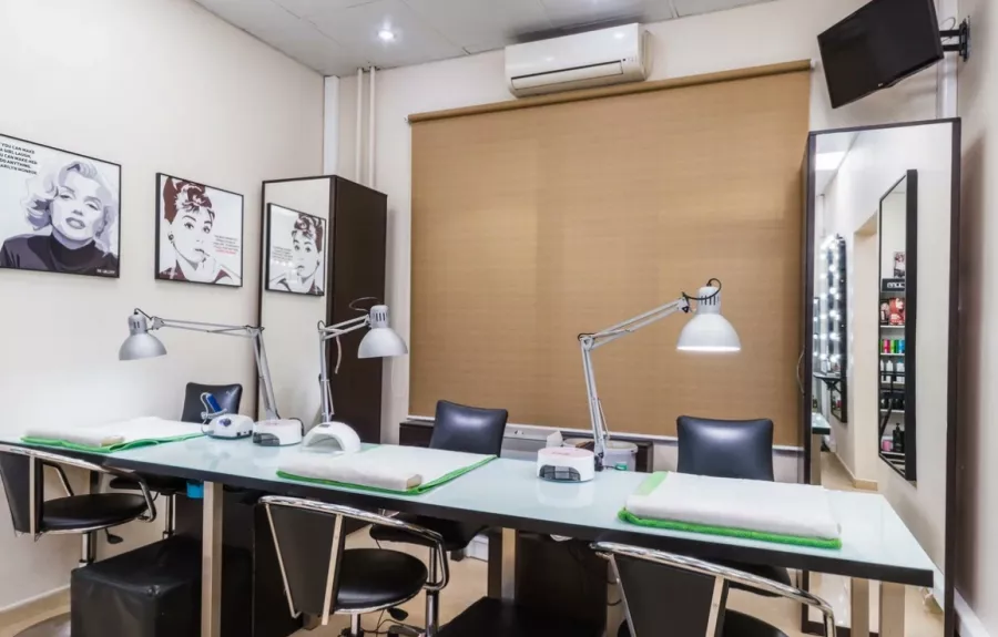 Салон красоты Paul Mitchell в Москве: Маникюр, Стрижка, Окрашивание, Педикюр,