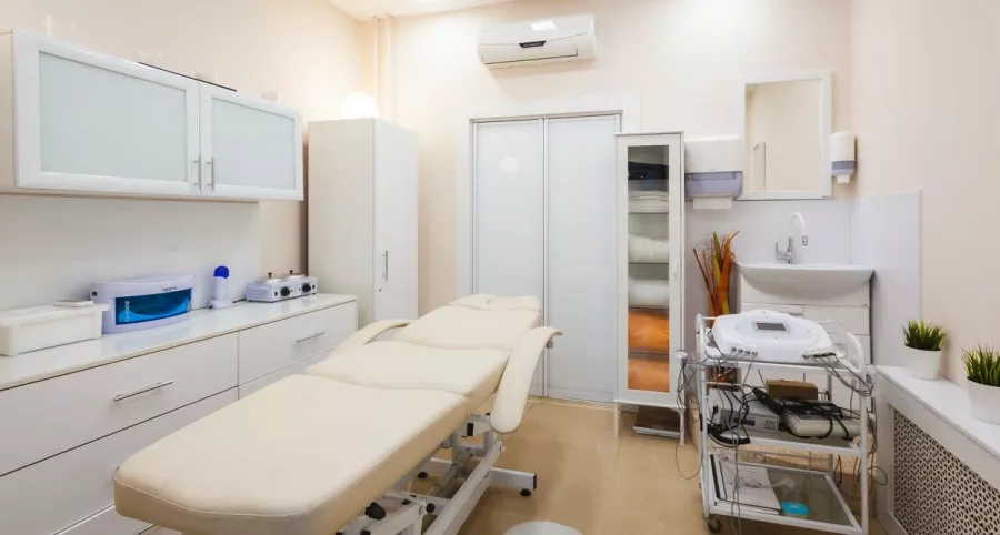 Салон красоты Paul Mitchell в Москве: Маникюр, Стрижка, Окрашивание, Педикюр,
