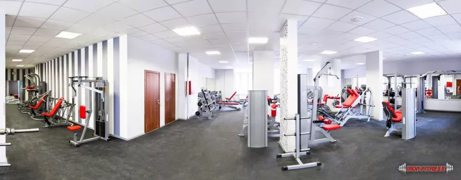 Фитнес клуб Iron Fitness в Москве: Тренажёры, Кардио зона, Групповые занятия, Зона свободных весов, Зона Бокса, Сауна,