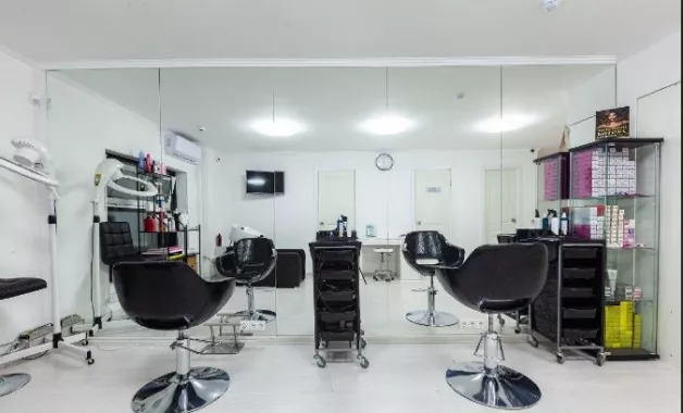 Студия красоты " Crystal Beauty Studio".