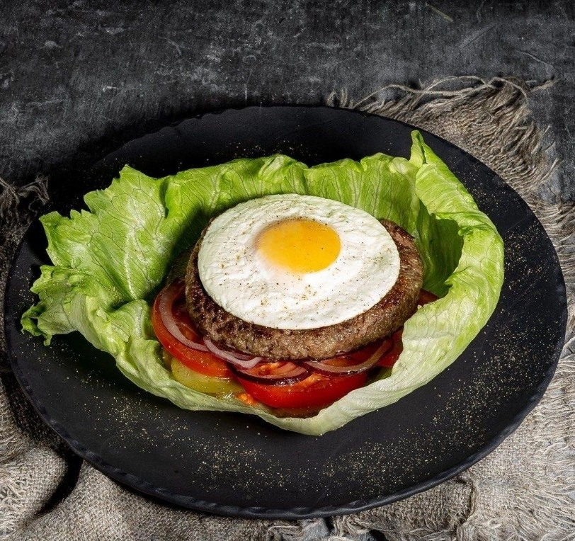 Ресторан-бургерная CUTLET в Москве: Европейская кухня, Американская кухня, Проведение банкетов, Спортивные трансляции, Заказ навынос,