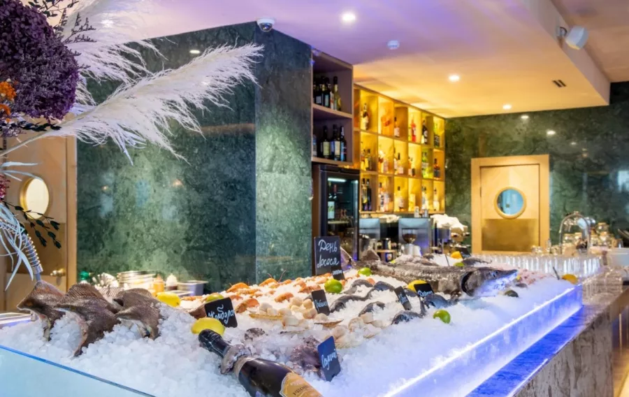 Ресторан Atlantica Seafood в Москве: Рыбная кухня, Авторская кухня, Средиземноморская кухня, Детское меню, Детский уголок,