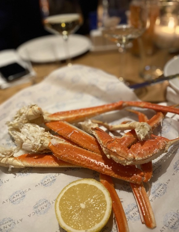 Ресторан Atlantica Seafood в Москве: Рыбная кухня, Авторская кухня, Средиземноморская кухня, Детское меню, Детский уголок,