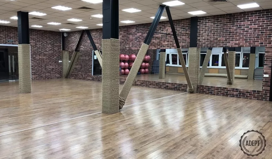 Фитнес-клуб Adept Gym в Москве: Разовые посещения, Йога, Калланетика, Пилатес, Стретчинг, Фитбол, Массаж, Солярий,