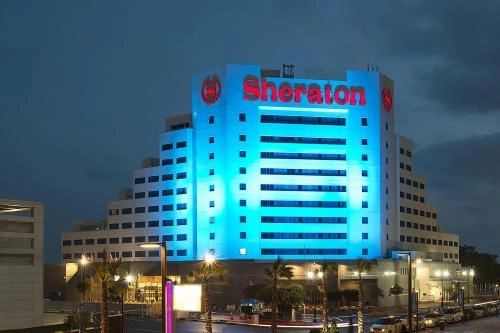 Отель Sheraton Jumeirah Beach Resort 5* в Дубаи: Прибрежный отель , Комфортные номера , Детский клуб , Турецкий хамам , Фитнес зал ,