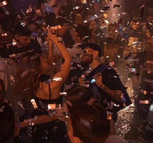 Ночной клуб  VK GIPSY  в  Москве