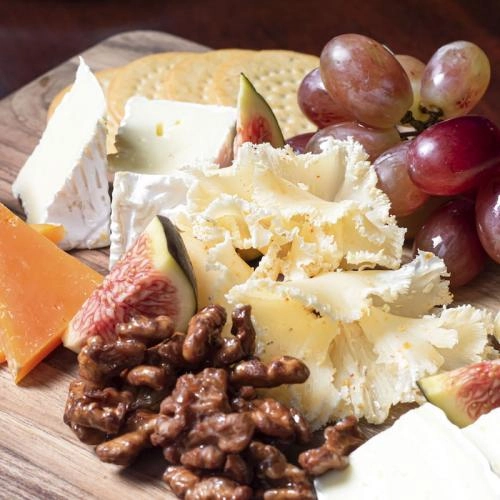 Бар-ресторан Couqley French Bistro & Bar в Дубаи: Французская кухня , Улитки , Бистро , Французские вина , Французские сыры , Пивной ресторан , Фри ,