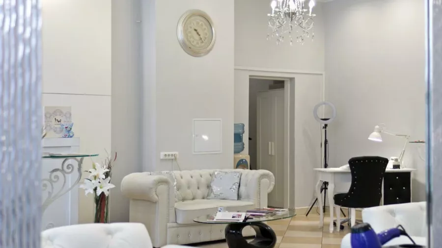 Салон красоты Beauty bar в Москве: Стрижка, Окрашивание, Массаж, Маникюр, Педикюр, Косметология,