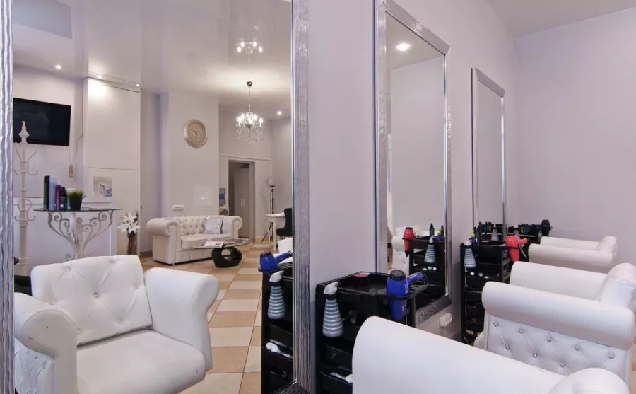 Салон красоты Beauty bar в Москве: Стрижка, Окрашивание, Массаж, Маникюр, Педикюр, Косметология,