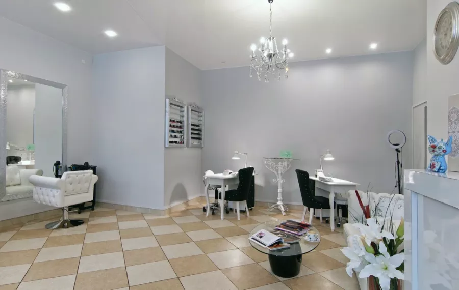 Салон красоты Beauty bar в Москве: Стрижка, Окрашивание, Массаж, Маникюр, Педикюр, Косметология,