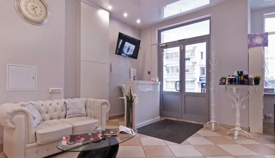 Салон красоты Beauty bar в Москве: Стрижка, Окрашивание, Массаж, Маникюр, Педикюр, Косметология,