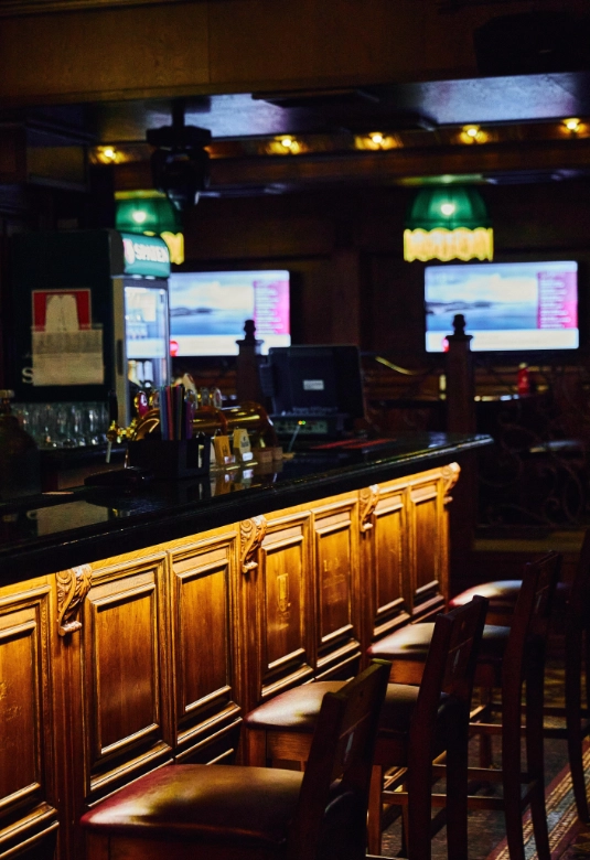 Ресторан немецкой кухни Spaten Haus в Краснодаре: Пивной ресторан, Немецкая кухня, Заказ столиков, Заказ навынос, Живая музыка, Спортивные трансляции,
