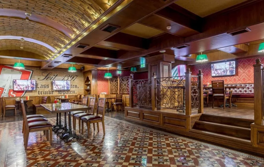 Ресторан немецкой кухни Spaten Haus в Краснодаре: Пивной ресторан, Немецкая кухня, Заказ столиков, Заказ навынос, Живая музыка, Спортивные трансляции,