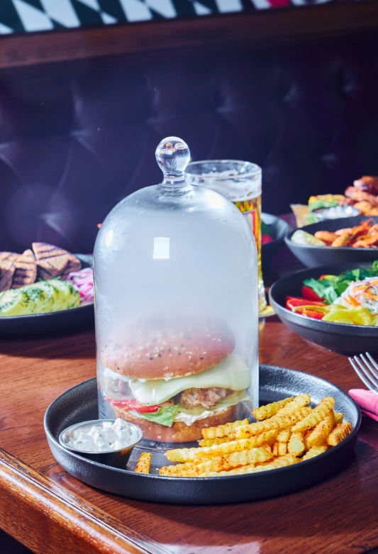 Ресторан немецкой кухни Spaten Haus в Краснодаре: Пивной ресторан, Немецкая кухня, Заказ столиков, Заказ навынос, Живая музыка, Спортивные трансляции,