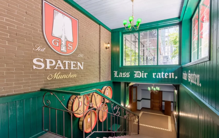 Ресторан немецкой кухни Spaten Haus в Краснодаре: Пивной ресторан, Немецкая кухня, Заказ столиков, Заказ навынос, Живая музыка, Спортивные трансляции,