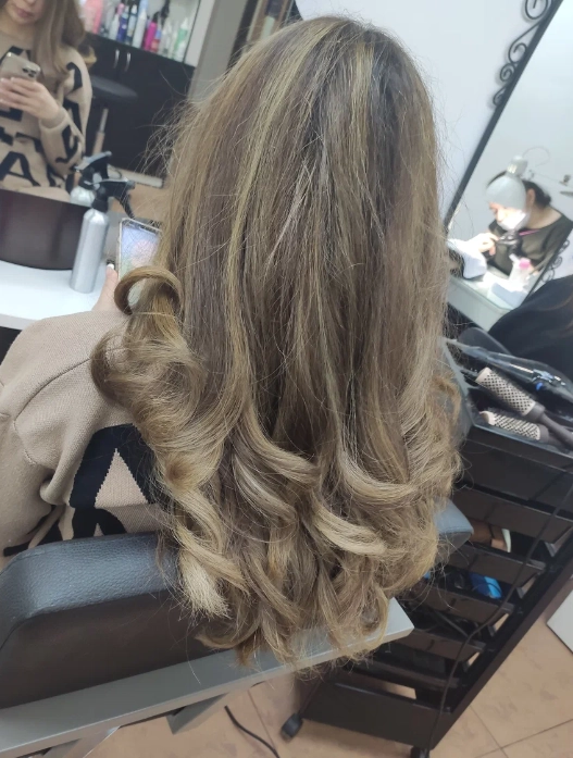 Салон красоты "Lermontof".