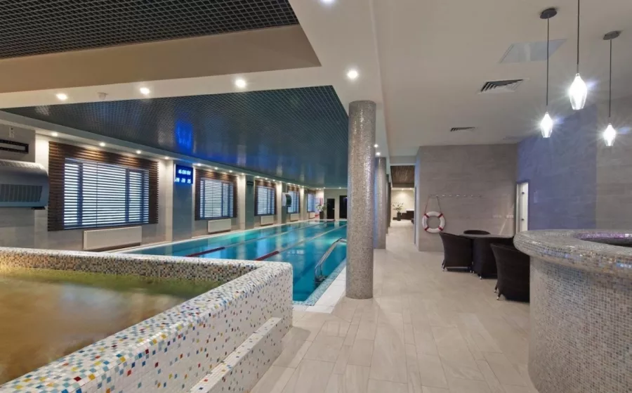 Фитнес-центр BestFit в Москве: Аквааэробика, Аэробика, Боевые искусства, Детский уголок, Йога, Кроссфит, Пилатес, Сайкл, Стретчинг, Бассейн,