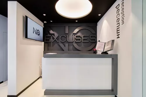 Фитнес-клуб No excuses  в  Москве