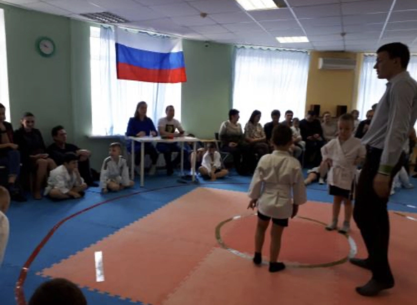 Детский клуб Золотой ключик на Трудовой Славы в Краснодаре: Детское образование, Секции, Мероприятия, Веселье, Творчество, Детский клуб, Развитие детей, Продлёнка, Обучение, Games, Детский центр,