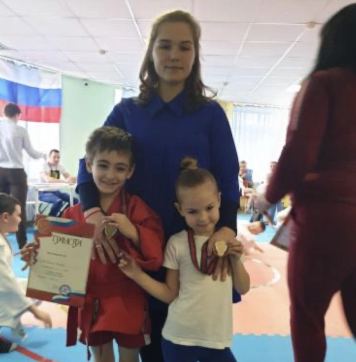 Детский клуб Золотой ключик на Трудовой Славы в Краснодаре: Детское образование, Секции, Мероприятия, Веселье, Творчество, Детский клуб, Развитие детей, Продлёнка, Обучение, Games, Детский центр,