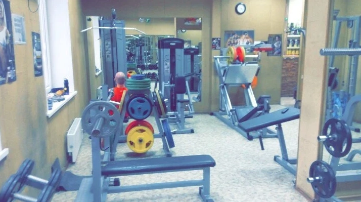 Тренажёрный зал Grand Sport Gym в Москве: Разовые посещения, Боевые искусства, Персональный тренер, Фитнес бар,