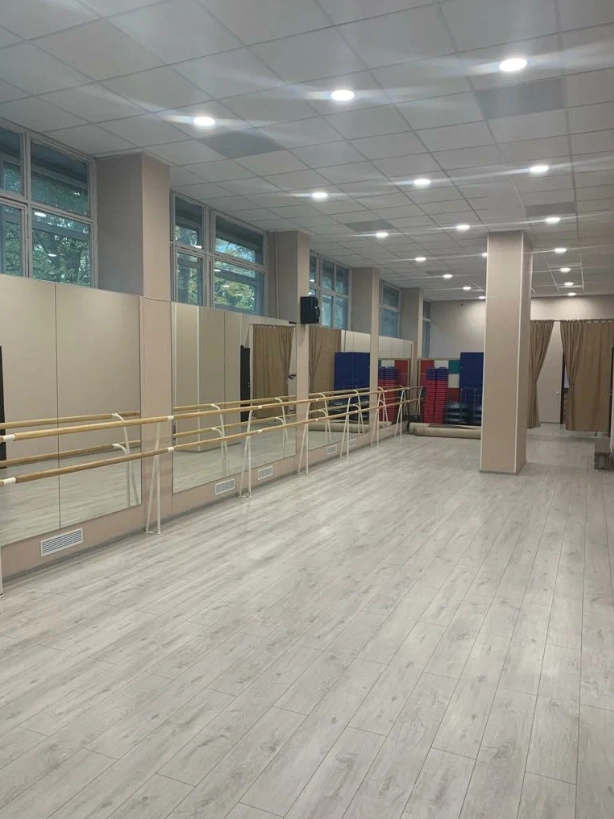 Спортивный клуб Лианозово в Москве: Разовые посещения, Боевые искусства, Женский зал, Персональный тренер,