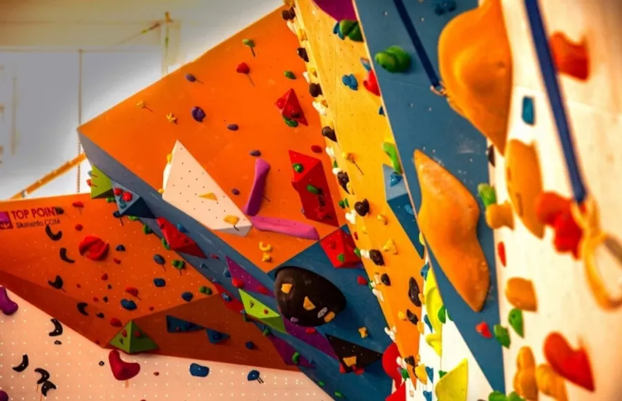 Центральный Парк Развлечений Солнце в Екатеринбурге: Скалодром, Горки, Веревочный парк, Парк, Игры,