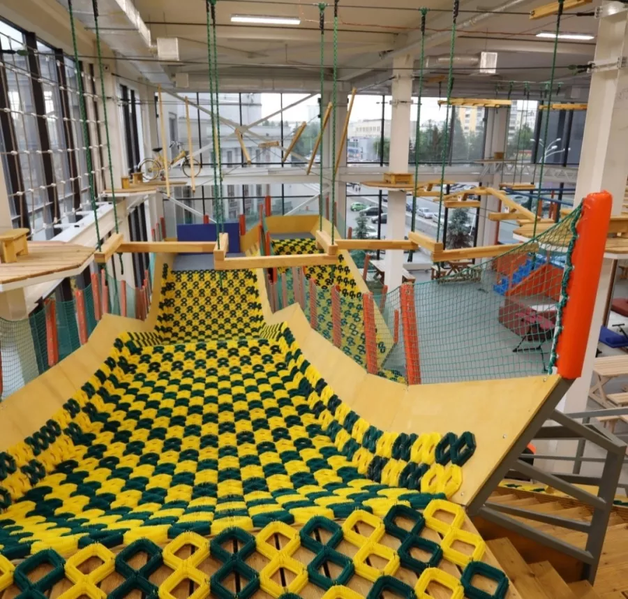 Центральный Парк Развлечений Солнце в Екатеринбурге: Скалодром, Горки, Веревочный парк, Парк, Игры,