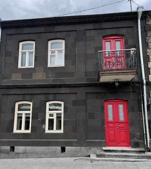 Гостевой дом Toon 55 в Гюмри: терраса, доставка еды, комфорт, патио, Отель,
