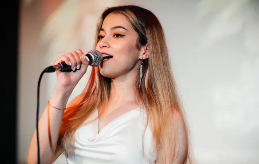 Студия вокала ReVoice в Москве: Гитара, Фортепиано, Вокал, Караоке, Музыка,