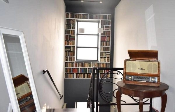 Хостел LOFT Hostel в Гюмри: Отель, сад, терраса, пункт обмена валюты, лаундж-зона, Чилим,