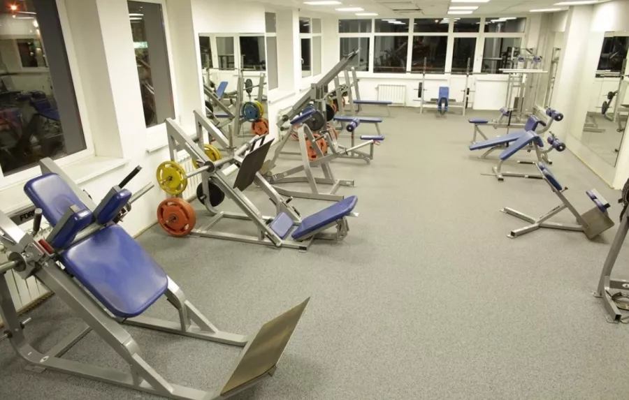 Фитнес-клуб Silver gym в Москве: Разовые посещения, Аэробика, Боевые искусства, Йога, Калланетика, Настольный теннис,