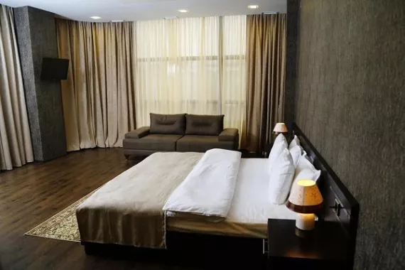 Отель в Гюмри "Tomu's Hotel".