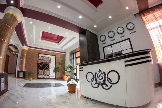 Olympic Hotel - отель в Гюмри в Гюмри: конференц-зал, гостевая парковка, гостиничный парк, комфорт, кафе, Отель,