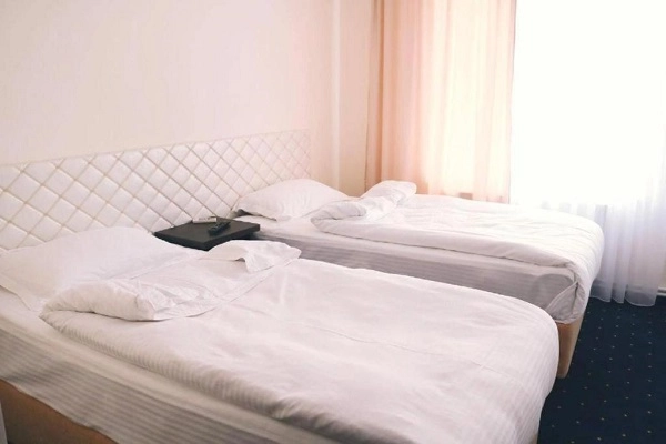Гостиница Gyumri Hotel в Гюмри: Отель, Теле-зал, Комфорт, Камера хранения, Экскурсия, Ресторан, Гостевая парковка, Парикмахерская,