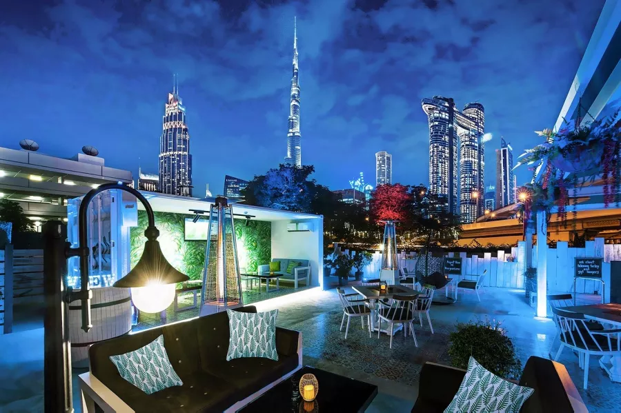 Отель Dusit Thani Dubai5* в Дубаи: Тайский отель, Пятизвездочный отель, Стильный отель , Комфортные номера , Конференц-зал, Ресторан,
