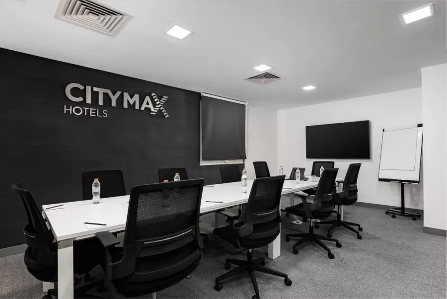 Отель Citymax Bur Dubai 3* в Дубаи: Трехзвездочный отель , Бассейн , Комфортные номера , Фитнес , Конференц-зал, Ресторан,