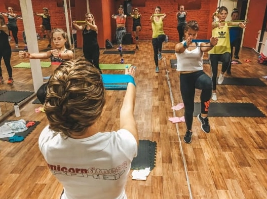 Студия яркого фитнеса Unicorn fitness в Москве: Спорт,