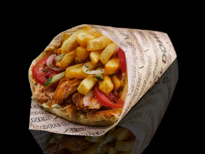 Шаурмечная "Shaurma GIROS holl".