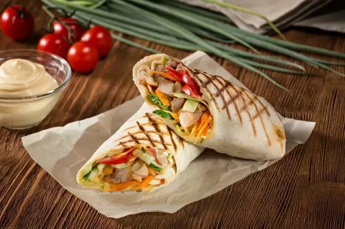 Шаурмечная "Shaurma GIROS holl".