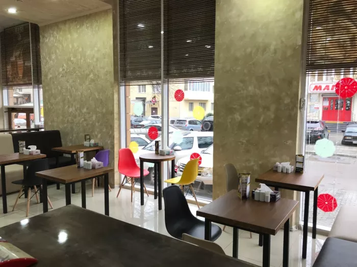 Шаурмечная "Shaurma GIROS holl".