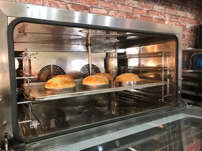 Шаурмечная "Shaurma GIROS holl".